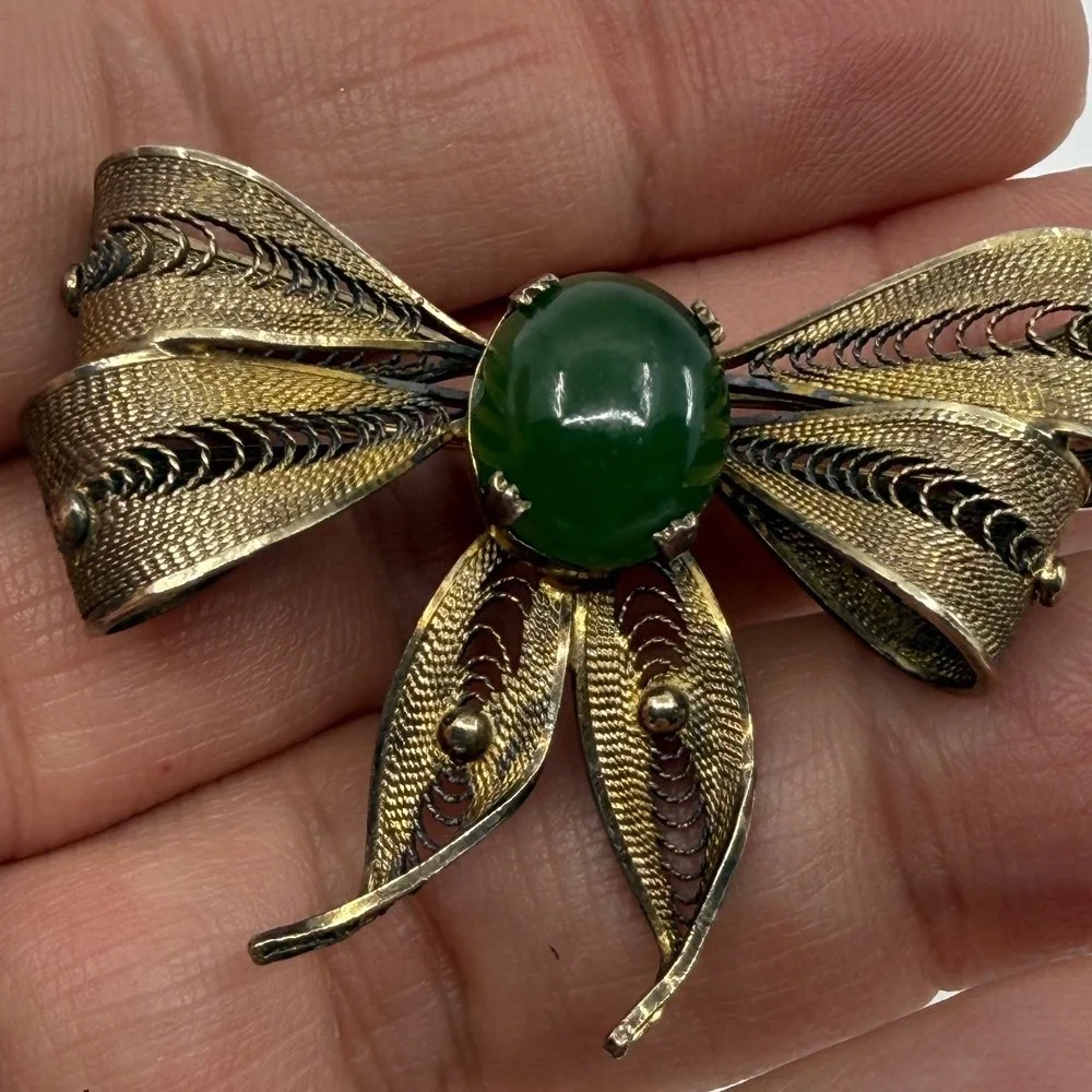 Sorrento Vintage Sterling Silver Gold Wash Filigree Jade Bow Brooch Pin